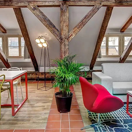 4 Arts By Adrez Lägenhet