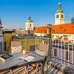 4 Arts By Adrez * Prag