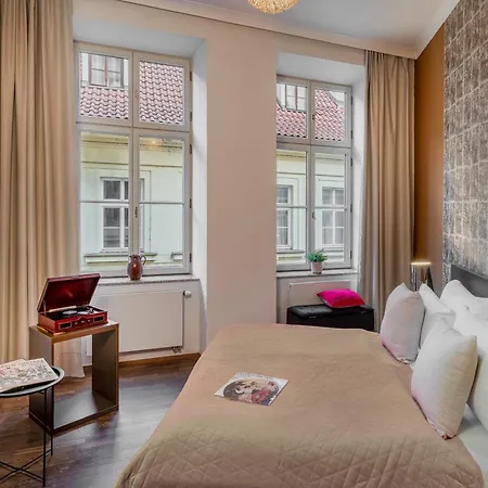 4 Arts By Adrez Apartment Prague
