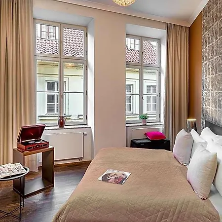 4 Arts By Adrez Apartment *