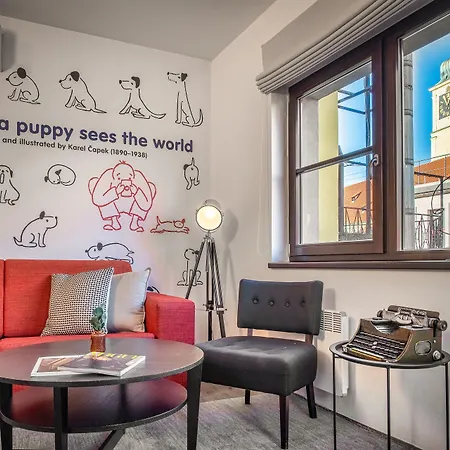 Apartment 4 Arts By Adrez *