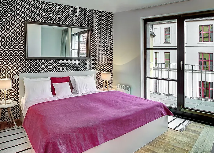 4 Arts By Adrez Apartment