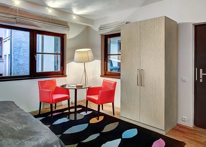4 Arts By Adrez Apartment *