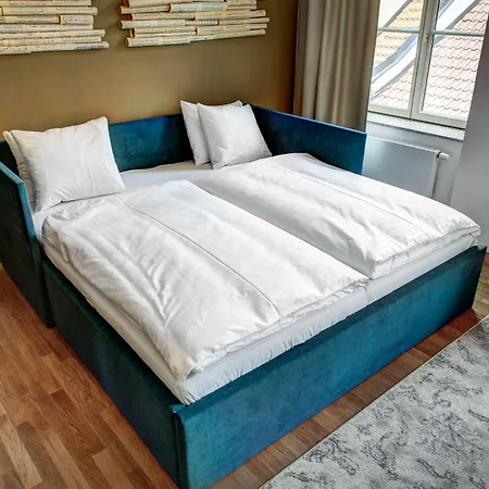 4 Arts By Adrez Apartamento Praga