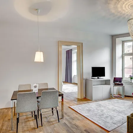 4 Arts By Adrez * Praga